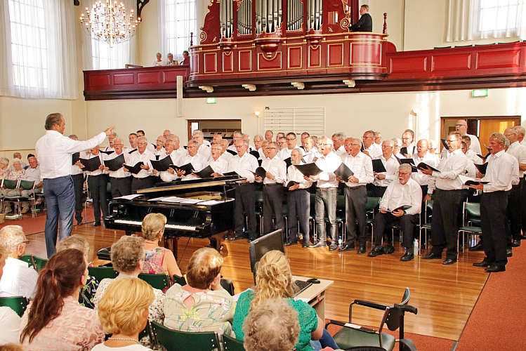 10 juni 2018-Avond zangdienst met Martin Mans projectkoor_12